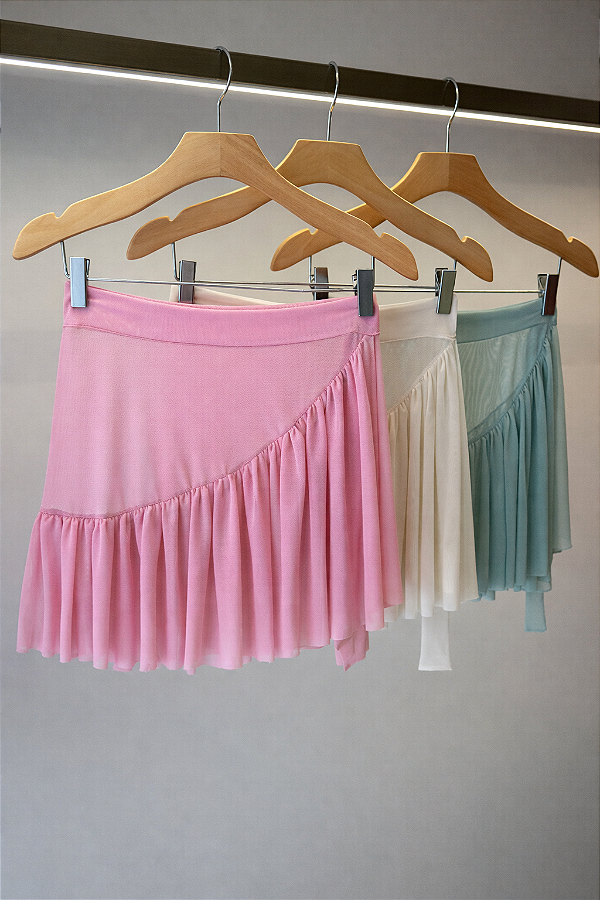 SAIA CURTA BABADOS ROSA CHICLETE