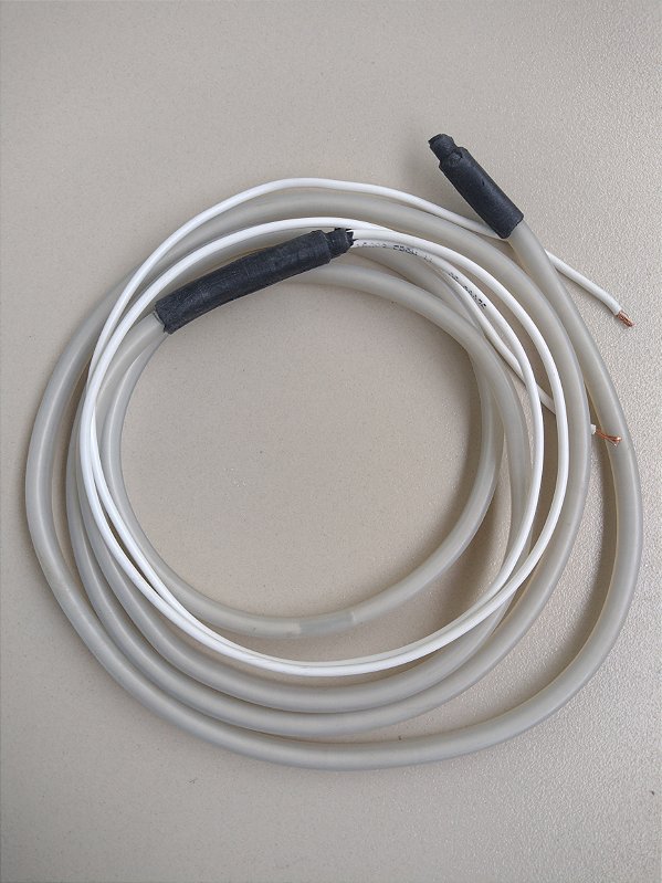 Cabos de Aquecimentos 50W/M 220V Traço Elétrico.Diâmetro.5,53 X 7.40mm. Vendas Por MTS.