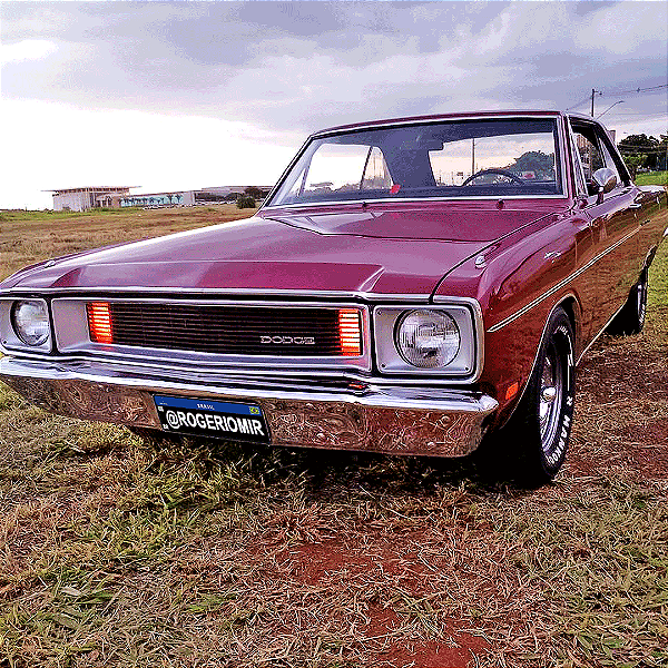 Dodge Dart Luxo, ano 1975