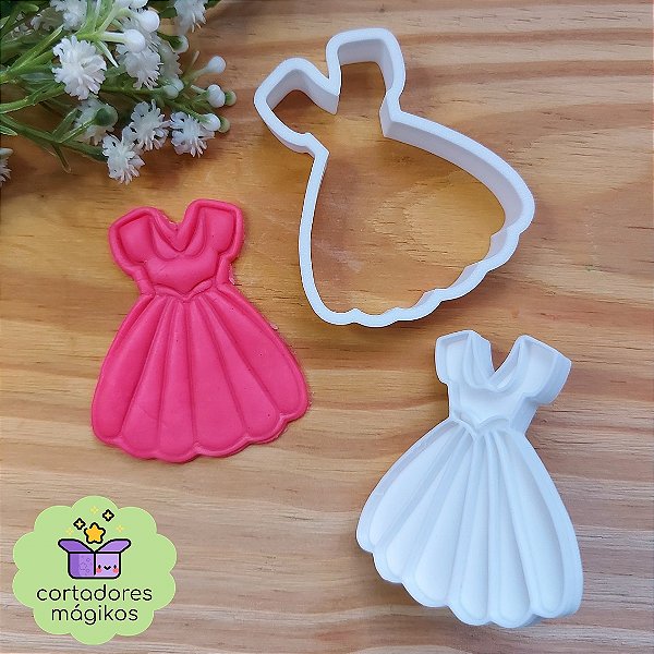 Cortador e Marcador Vestido Princesa - Com puxador incluso e bordas finas para corte preciso.
