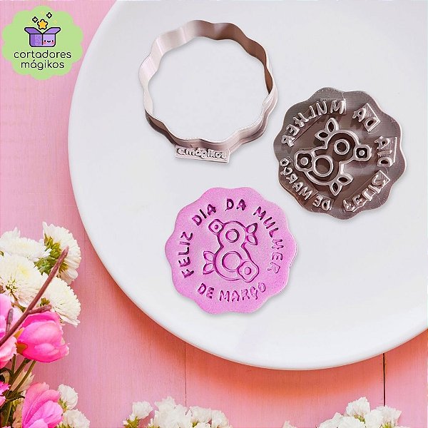 Cortador de Biscoito Com Estampa Dia da Mulher 8 de Março com puxador incluso e reforçado