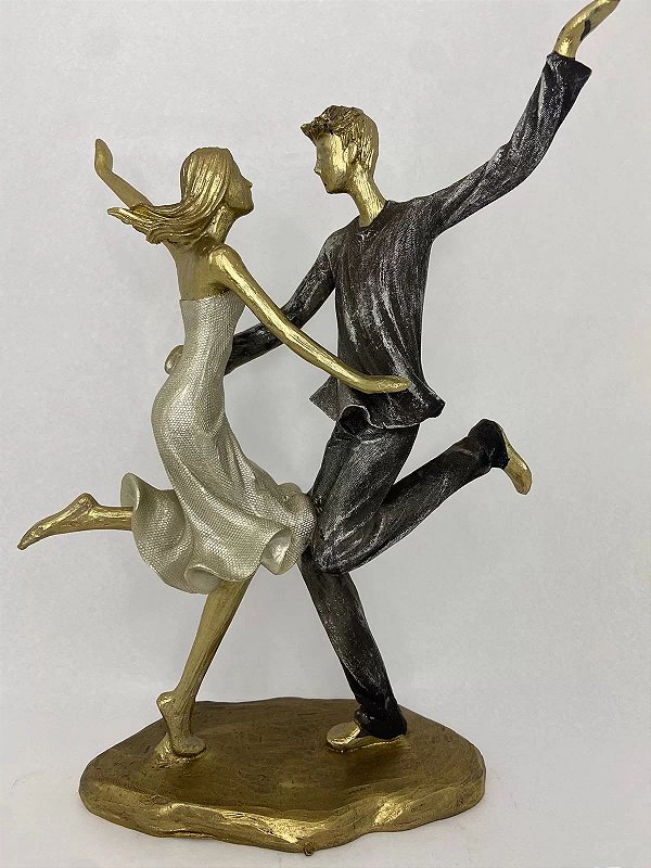 Escultura Decorativa Em Resina Casal Dançando