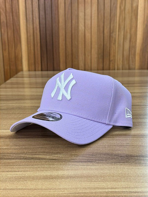 Boné New Era NY Yankees Lilás MBV24BON097