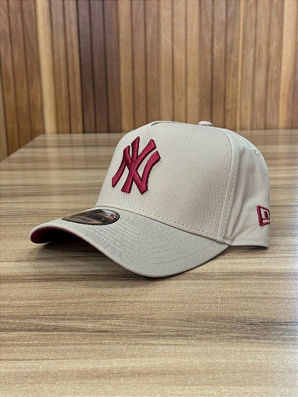BONÉ NEW ERA NY YANKEES MBV24BON096 BEGE