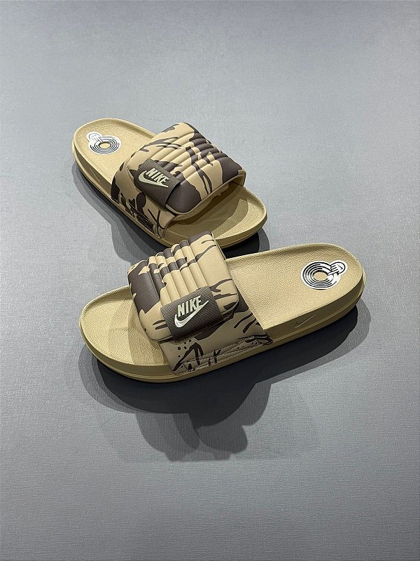 Slide Nike Offcourt Camuflado Bege