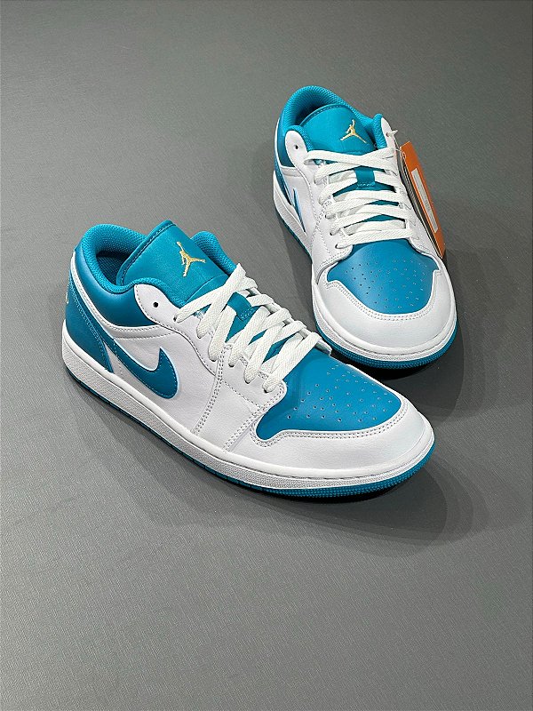 Tênis Air Jordan 1 Low 553558-174