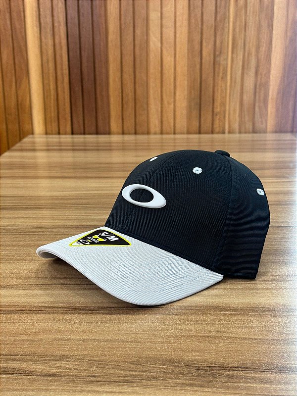 BONÉ OAKLEY TINCAN 2024 PRETO E CINZA