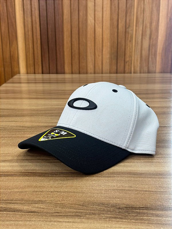 BONÉ OAKLEY TINCAN 2024 CINZA E PRETO