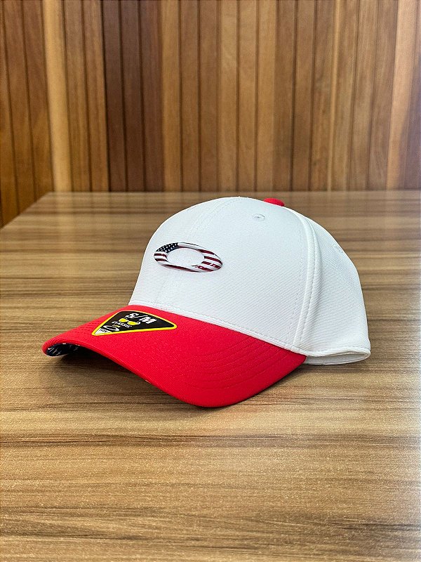 BONÉ OAKLEY TINCAN 2024 BRANCO E VERMELHO EUA