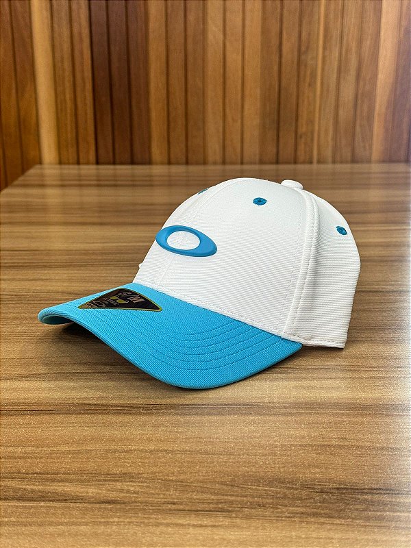 Boné Oakley Branco e Azul Bebê Tincan 2024