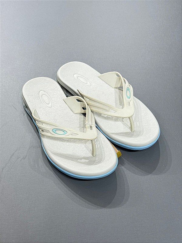 Chinelo Oakley Killer Point 2 Branco e Azul Bebê