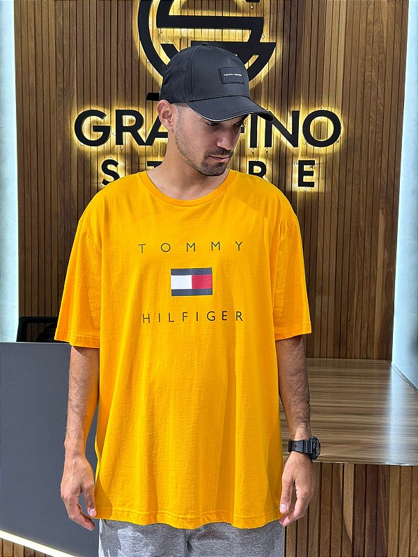 Camiseta Tommy Hilfiger Amarela THMW16967