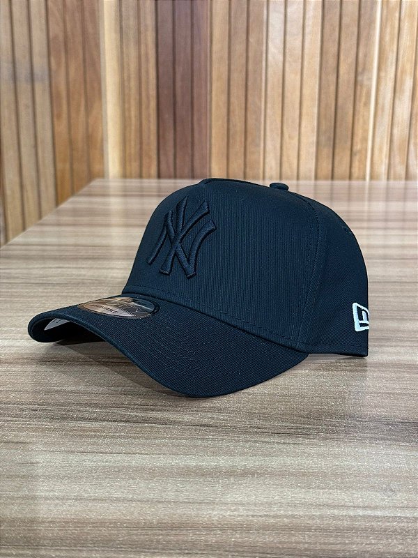 Bone New Era NY Yankees Preto MBV19BON144