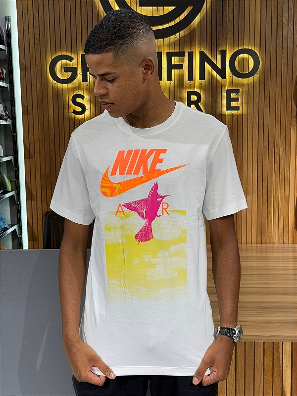 Camiseta Nike Bege FQ3774