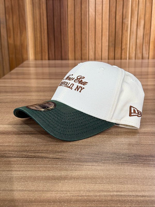 Boné New Era Off White e Verde NEI25BON038