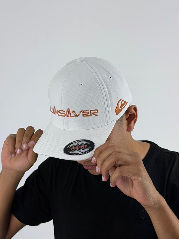 Boné Quiksilver Emb Type Down Word Branco Q911A0377