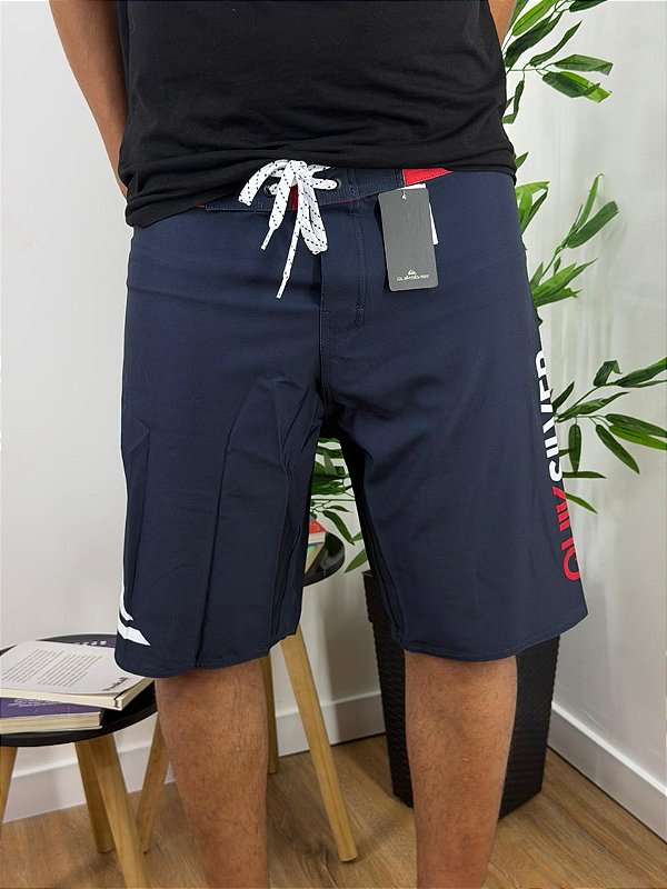 Bermuda Tactel Quiksilver Everyday Omni Surf 20 Marinho e Vermelho Q491A0443