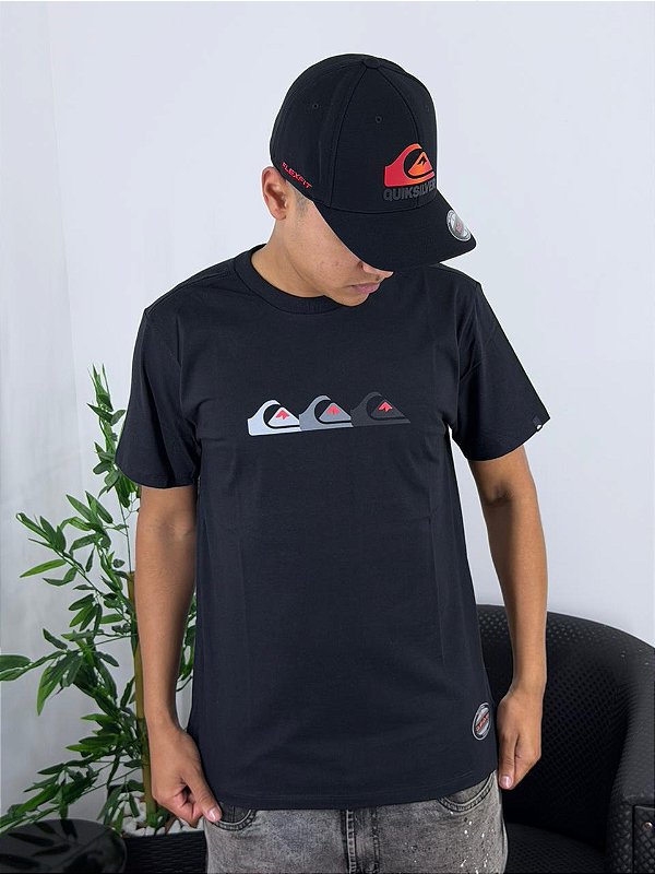 Camiseta Quiksilver Emb Three Logo Preta Q471A1051
