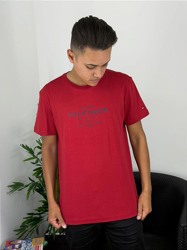 Camiseta Tommy Hilfiger Vinho ABMW0MW40002