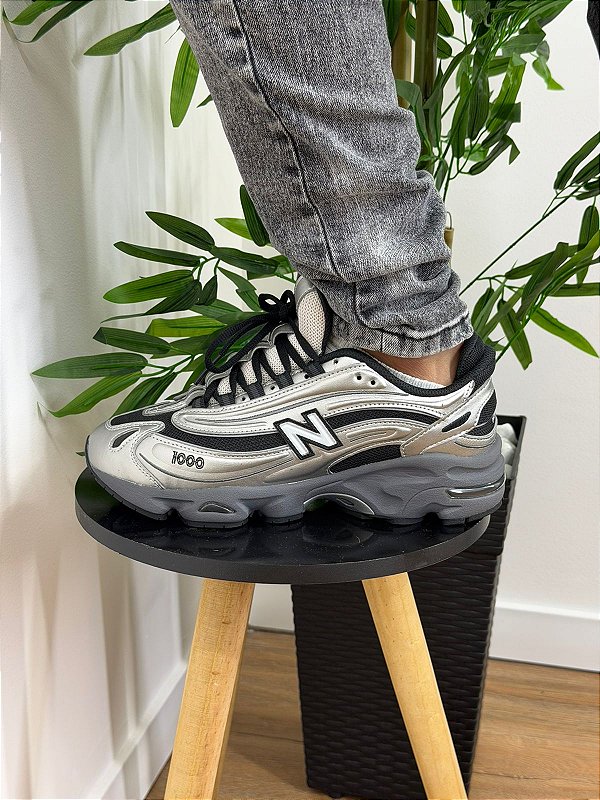 Tenis New Balance 1000 Preto e Cinza Metalico