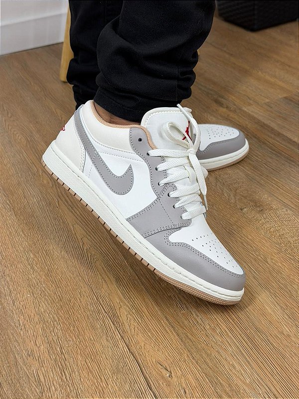 Air Jordan 1 LOW Off White e Marrom 553558-169
