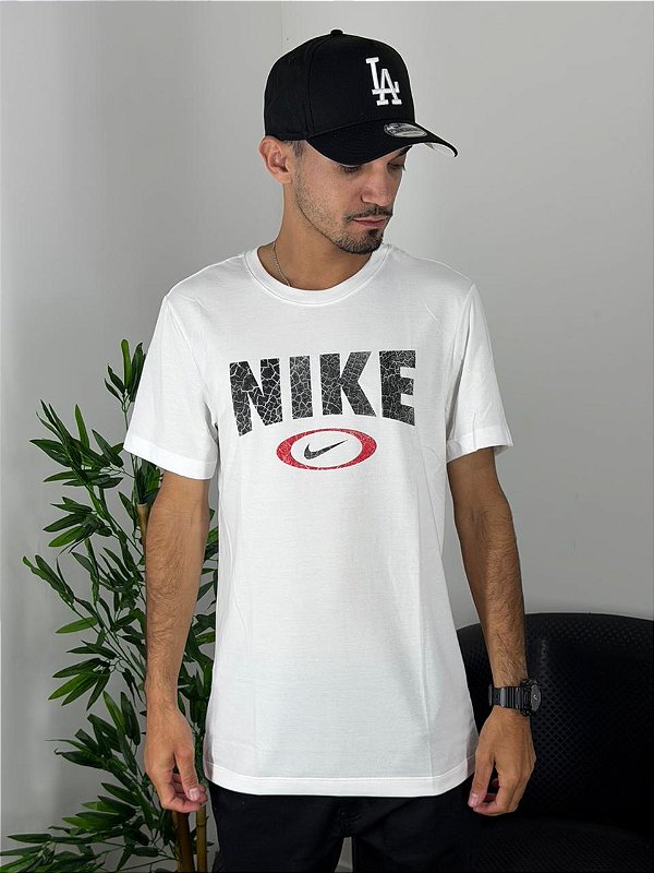 Camiseta Nike Branca HJ3594-100