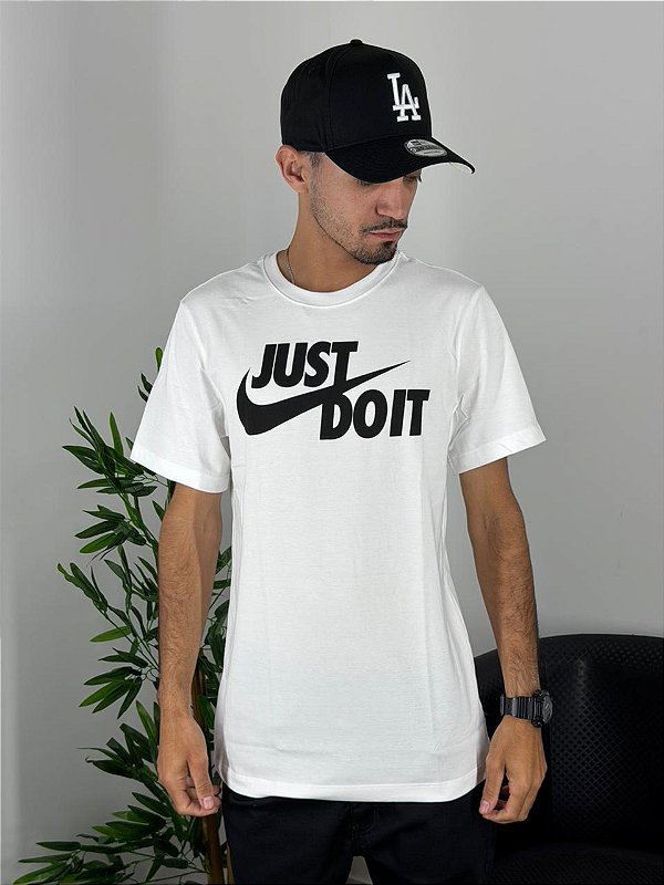 Camiseta Nike Branca AR5006