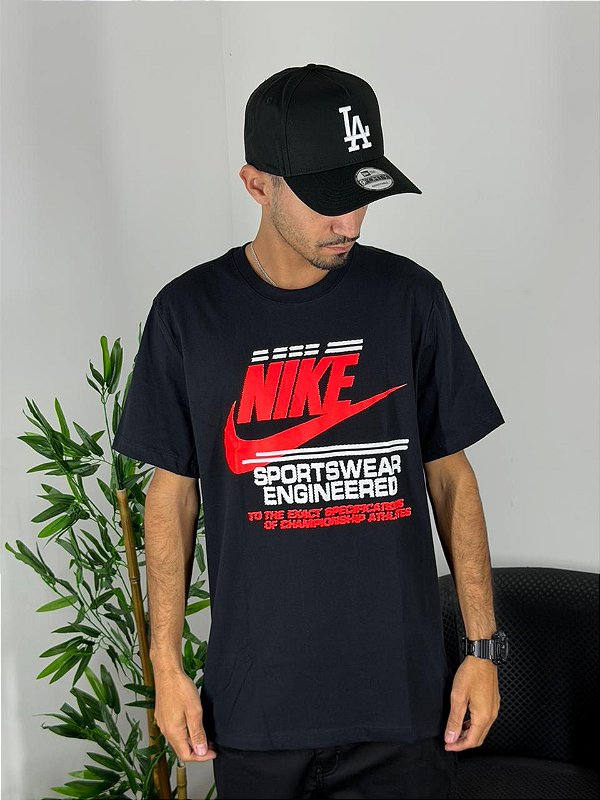 Camiseta Nike Futura Preta HQ9157-010
