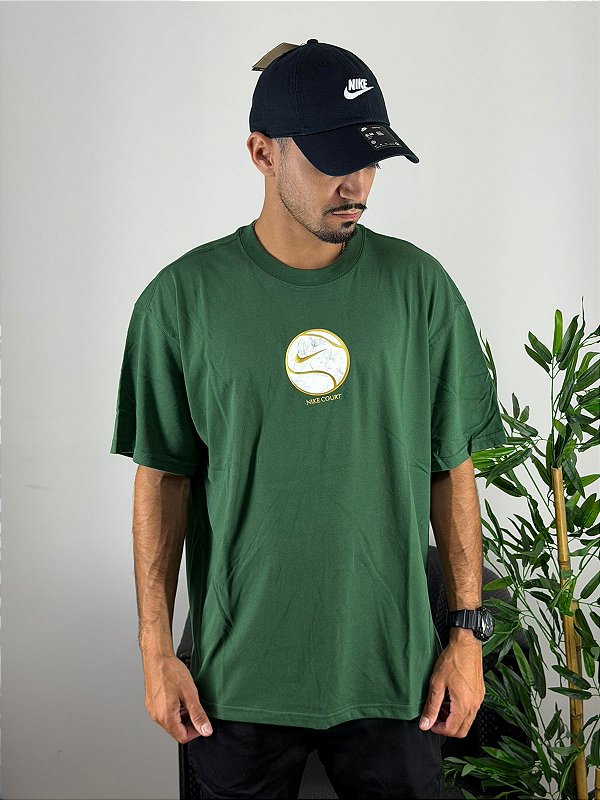 Camiseta Nike Dri FIT Verde Bandeira IO6234-323