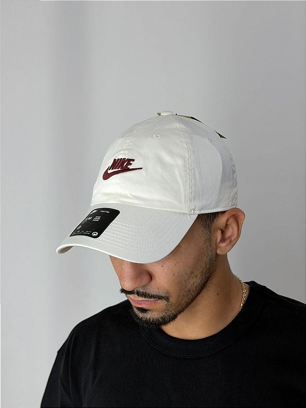 Boné Nike H86 Branco logo Vinho FB5368-011