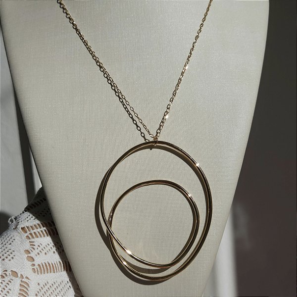 COLAR DOURADO COM PINGENTE DE 2 ARGOLAS MAIOR E MENOR - 60CM+5CM