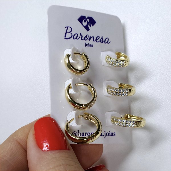 TRIO DE ARGOLAS DOURADAS COM 2 FIOS DE ZIRCÔNIAS CRAVEJADAS NA FRENTE