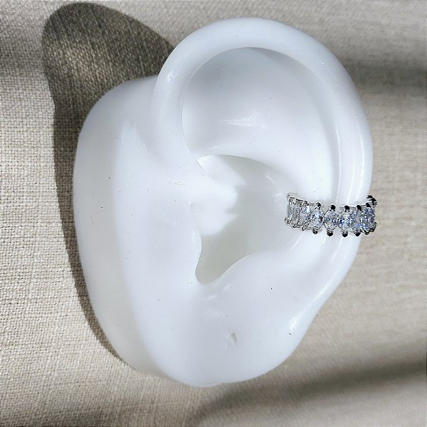 PIERCING FAKE RÓDIO BRANCO CRAVEJADO COM ZIRCÔNIAS BRANCAS FORMATO NAVETE