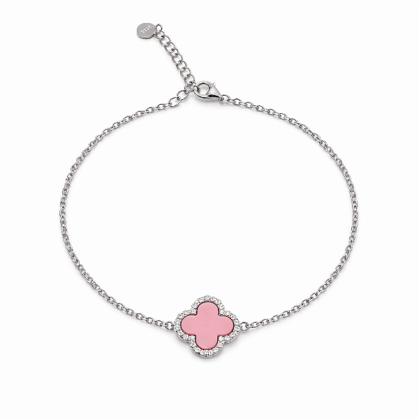 PULSEIRA DE PRATA COM 1 TREVO DE 4 FOLHAS E AS BORDAS CRAVEJADAS. COR ROSA