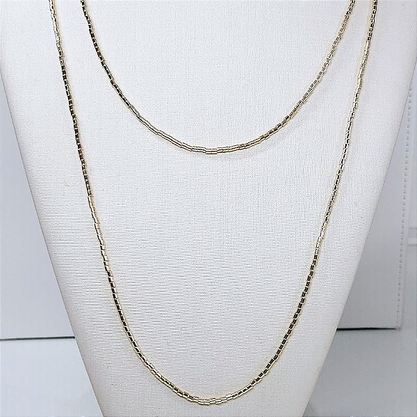 COLAR DOURADO DE CANUTILHOS BRILHOSOS - 120CM
