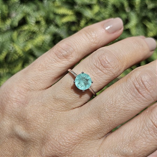 ANEL DE PRATA RODINADO COM PEDRA REDONDA VERDE