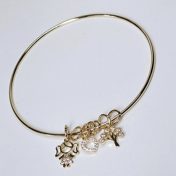 PULSEIRA DE ARO FINO COM PINGENTE ARVORE DA VIDA, CORAÇÃO VAZADO E MENINA - TODOS CRAVEJADOS - 6,5CM DE DIÂMETRO