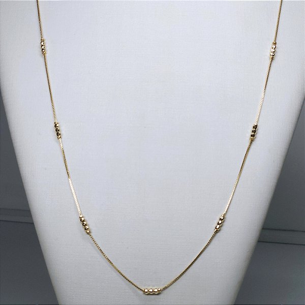 COLAR DOURADO COM DETALHES DE BOLINHAS 70CM