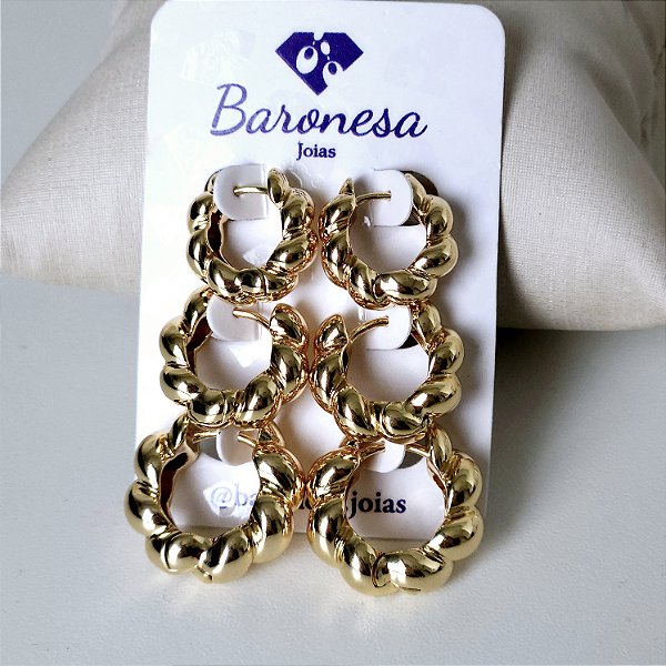 TRIO DE ARGOLAS DOURADAS MODELO TORCIDO