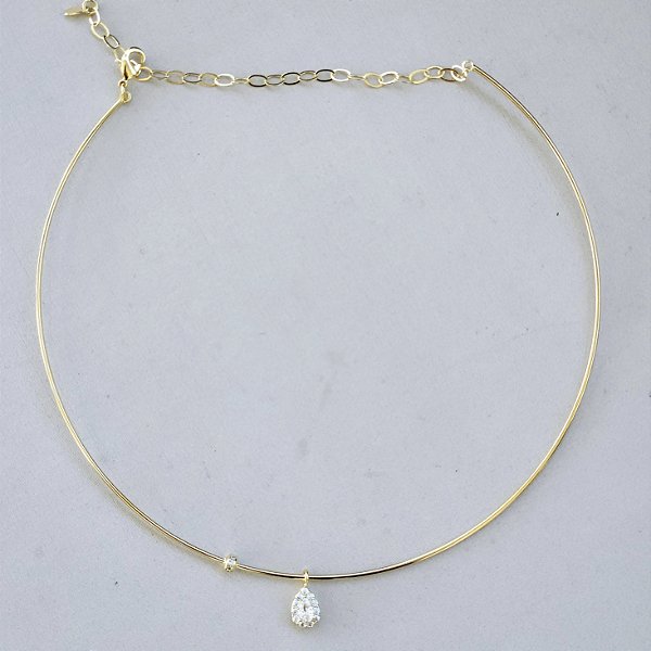 ARO DOURADO PINGENTE GOTA COM PEDRAS DE ZIRCÔNIAS BRANCAS