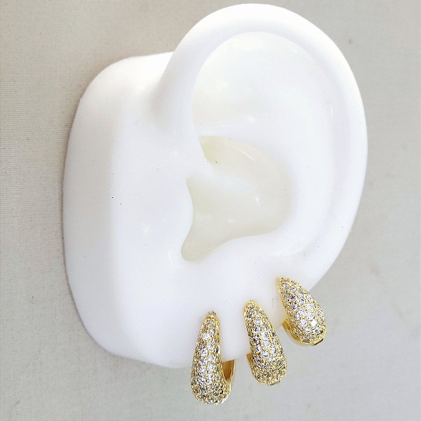 TRIO ARGOLAS DOURADAS OVAIS COM PEDRAS MICROCRAVEJADAS