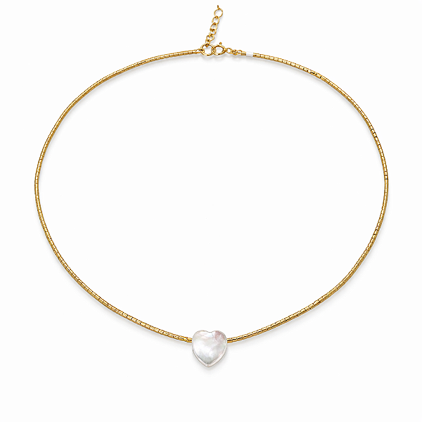 CHOCKER DOURADA ELOS TIPO CANUDINHO COM PINGENTE DE CORAÇÃO EM MADREPÉROLA