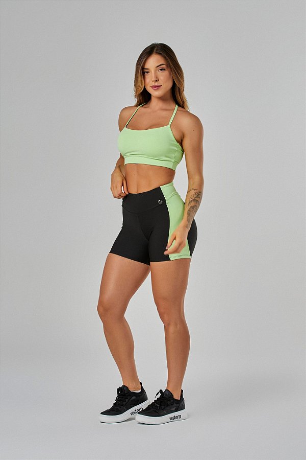 Shorts com Recortes Connect Preto