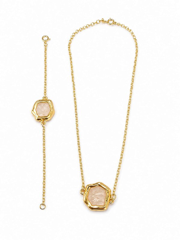 Conjunto colar e pulseira com madre pérola