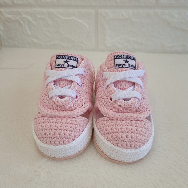 Tênis Confort - Cor Rosa Candy - Tamanho 18 - calça de 6 a 8 meses aproximadamente