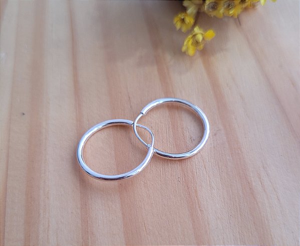 Argola  Redonda Fio Fino 1,5 cm - Prata 925