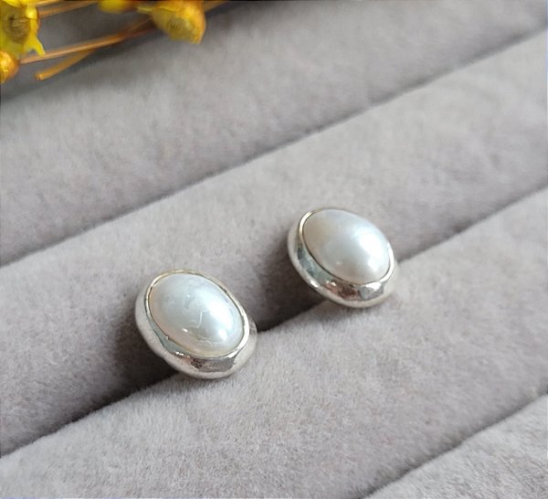 Brinco Madre Perola 10mm - Prata 925