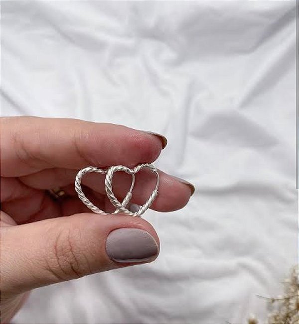 Argola Torcida Coração 14mm x 14 mm - Prata 925