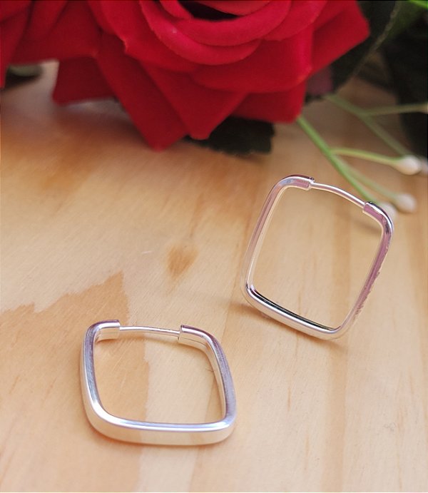 Argola Retangular Fio Quadrado 16mm  - Prata 925