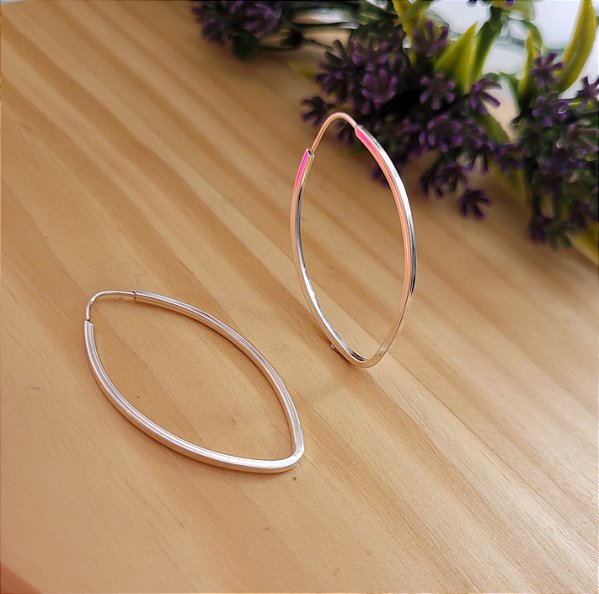 Argola Oval Fio Quadrado 1,5mm Prata 925